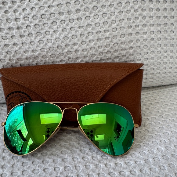 Ray-Ban Aviators Classic green mirror - Picture 4 of 5
